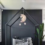 lampe suspendue moderne lune étoiles blanc doré salon chambre led