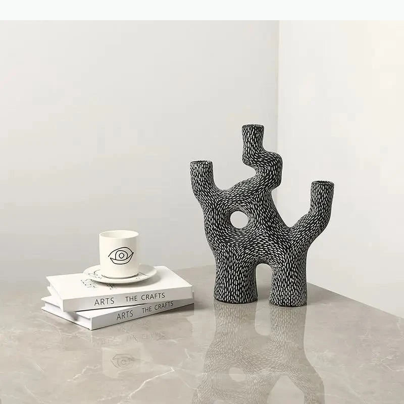 décoration moderne sculpture abstraite noire blanche décoration intérieure vase stylisé branché