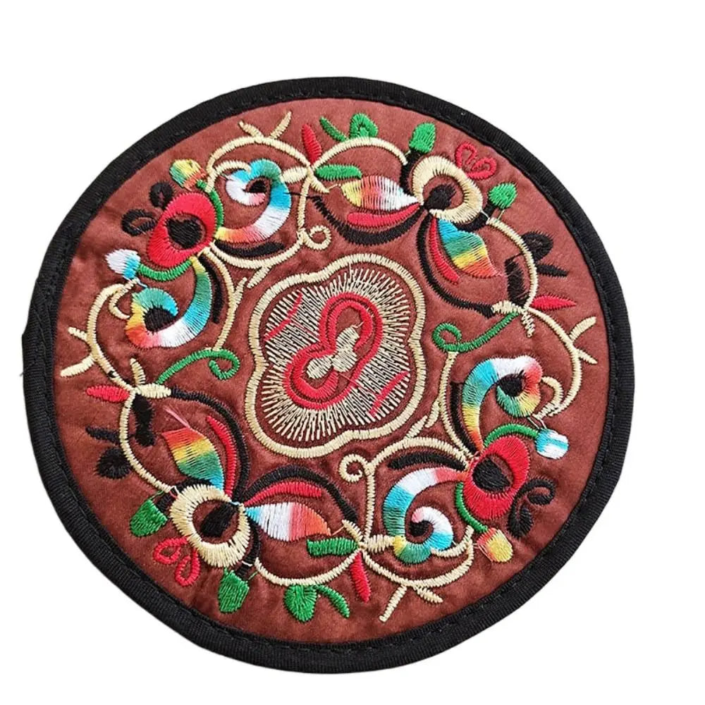 serviettes table traditionnelles broderie florale bleu noir vert rouge jaune rose opaques set table