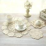 serviettes table vintage coton beige clair motifs floraux crochetées rustiques décoration table