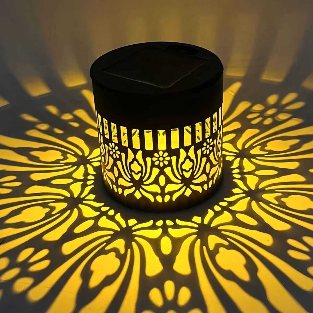lampe solaire murale noire ornements floraux moderne contemporain