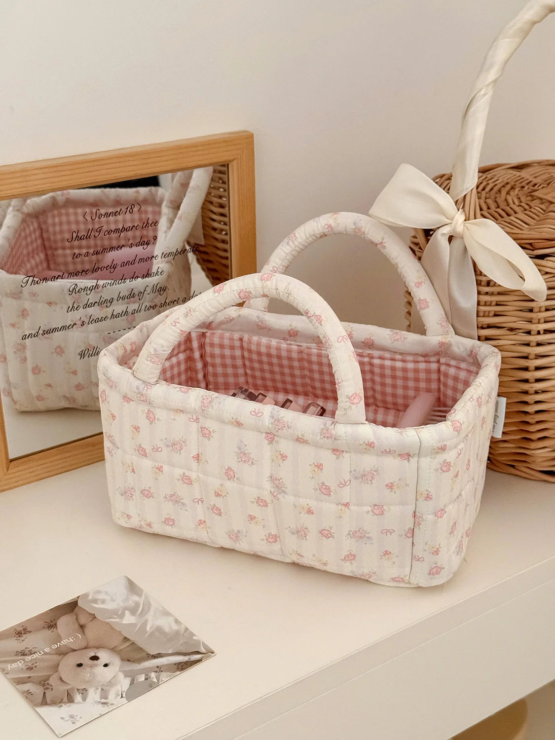 panier rangement matelassé floral rose blanc doux cosmétiques maquillage portable vintage