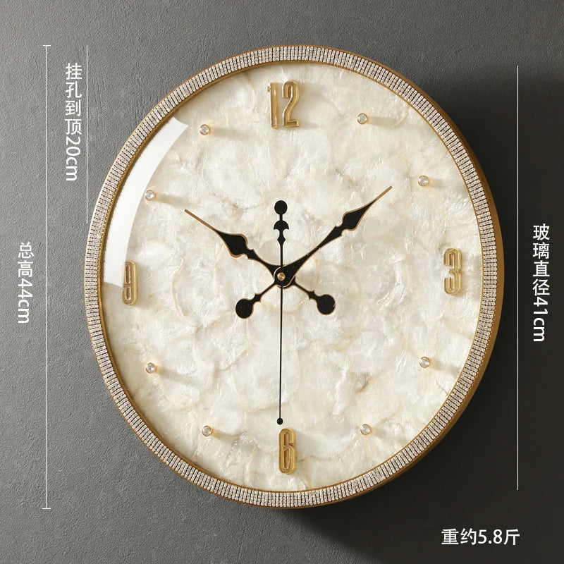 horloge murale moderne or blanc cadran marbré aiguille salon étude