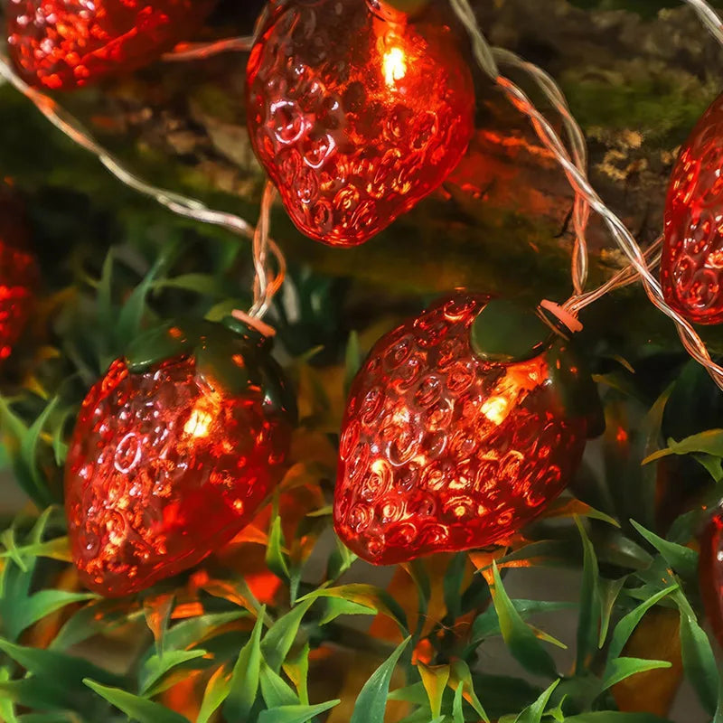guirlande lumineuse rouge verte fraises brillantes moderne décoration anniversaire enfant fêteSuspension