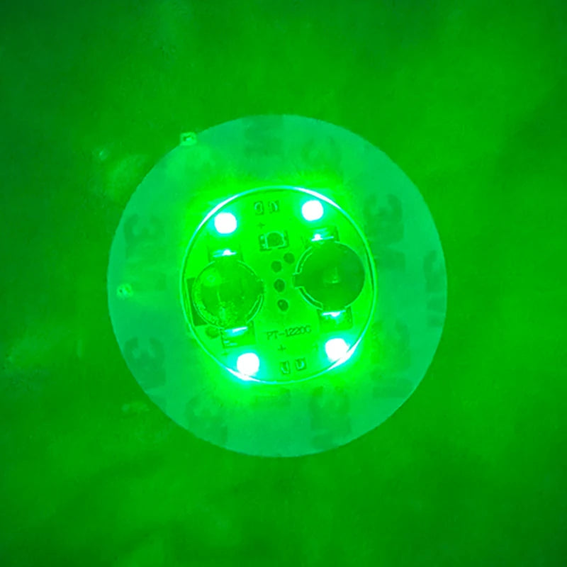 mini lampes led multicolores adhésives modernes rouges vertes bleues diodes circulaires festive minimaliste