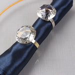 anneau serviette moderne élégant bleu marine doré transparent facets brillantes métal