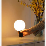 appliques murales modernes minimalistes noires dorées ampoules led cuisine salle manger entrée étude