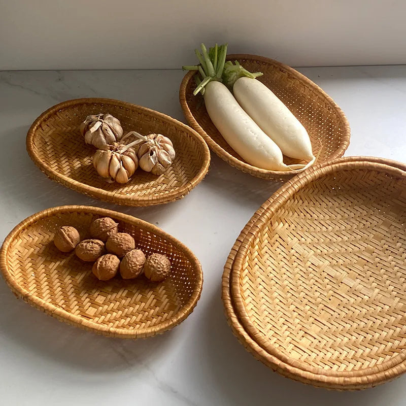 panier oval rotin tressé main marron clair texture traditionnelle rustique organisation fruits légumes