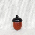 boîte rangement noix érable artisanale anneau métallique portable conteneur petit objet grain bois marron