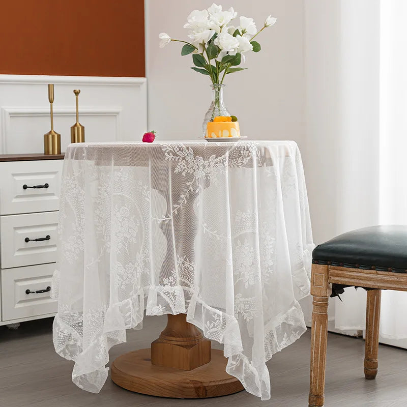 nappe table broderie florale vert clair dentelle semi transparente classique romantique réutilisable extérieure mariage