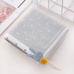 serviette coton bébé rapide absorption noël rose clair vert pastel gris clair points blancs