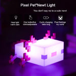 lampe nuit pixel art salamandre blanc rose violet câble usb
