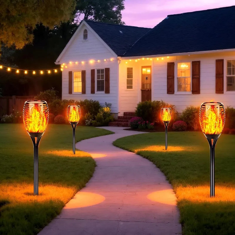 lanterne solaire led effet flamme vacillante moderne noire motif floral étancheextérieur jardin allée patio