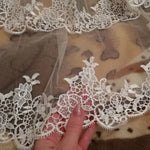 voile mariée deux couches dentelle blanche motifs floraux peigne métallique classique élégant transparent appliques