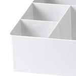organisateur blanc minimaliste rangement compartiments multiples réutilisable respectueux environnement moderne