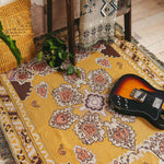 tapis boho floral franges crochet marron jaune beige rose vert