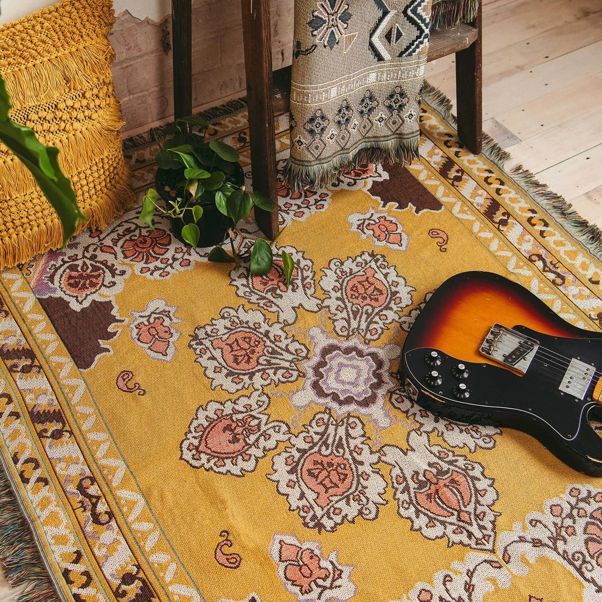 tapis boho floral franges crochet marron jaune beige rose vert