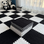 tapis modulables carreaux géométriques 30cm 30cm gris noir marron clair doux moelleux moderne confortable