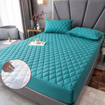 protège matelas imperméable bleu clair gris blanc quilté moderne maison