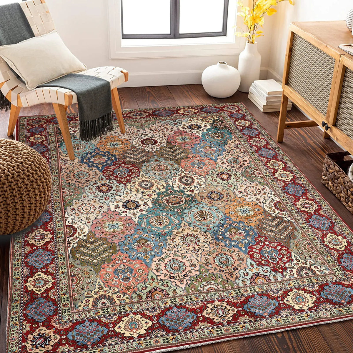 tapis salon classique motif floral traditionnel rouge bleu beige intérieur décoration maison ancien