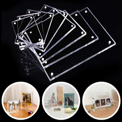 Cadre photo transparent en acrylique magnétique sur un bureau moderne