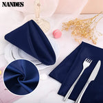 serviettes table satinées noir jaune vert bleu rouge gris moderne uni clips dorés assiettes