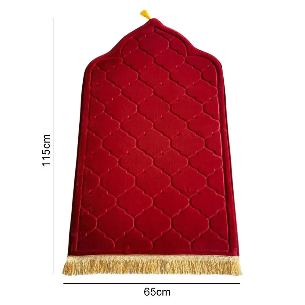 tapis géométrique moderne élégant vert clair bleu marine rouge rose gris clair franges dorées