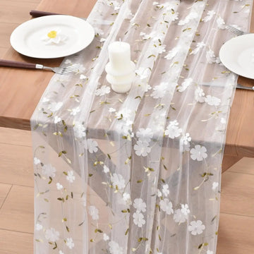 nappe tulle transparente fleur blanche dorée printemps été romantique décoration table maison mariage