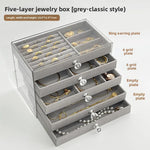 boîte bijoux velours beige clair poignées moderne rangement colliers bagues montres boucles d'oreilles