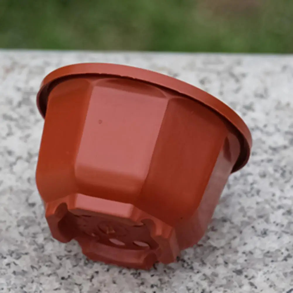 Pot noir élégant pour plantes d'intérieur