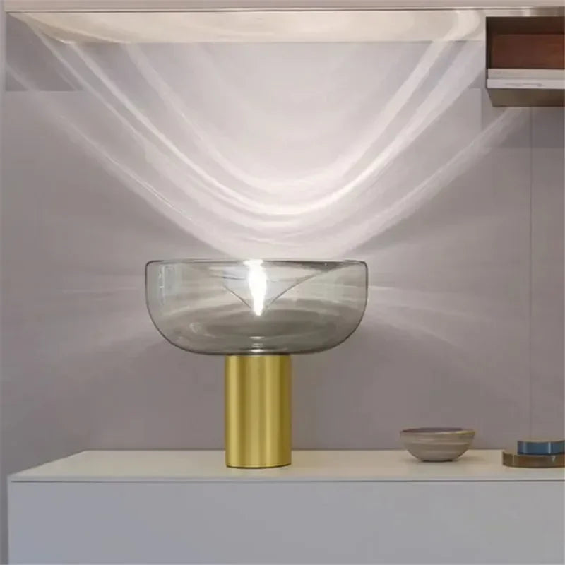 lampe table moderne minimaliste transparente chromée base solide câble électrique warm light