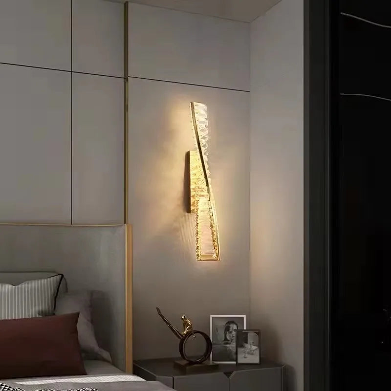 lampe murale moderne or blanc cassé cristal translucide dimmable luxueux