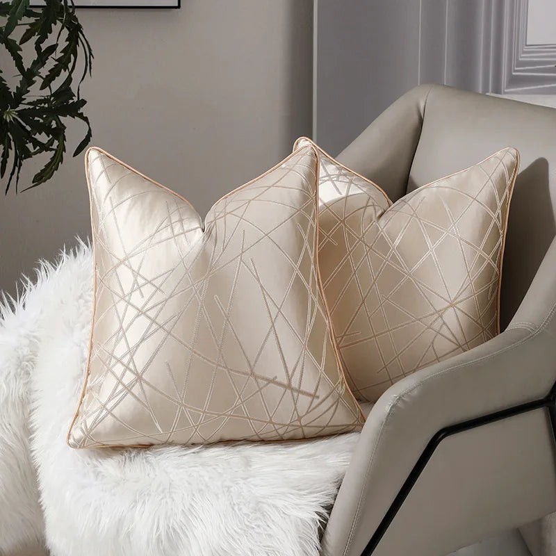 housse coussin carré beige points dorés jacquard passepoil contemporain non toxique environnement polyester