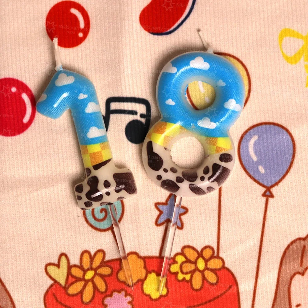 bougies anniversaire forme chiffres bleu nuages décoratives thème enfant toystory pique bois multicolore