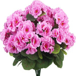 décoration intérieure bouquet fleurs artificielles rouge bleu rose jaune magenta multiples pétales feuilles vertes