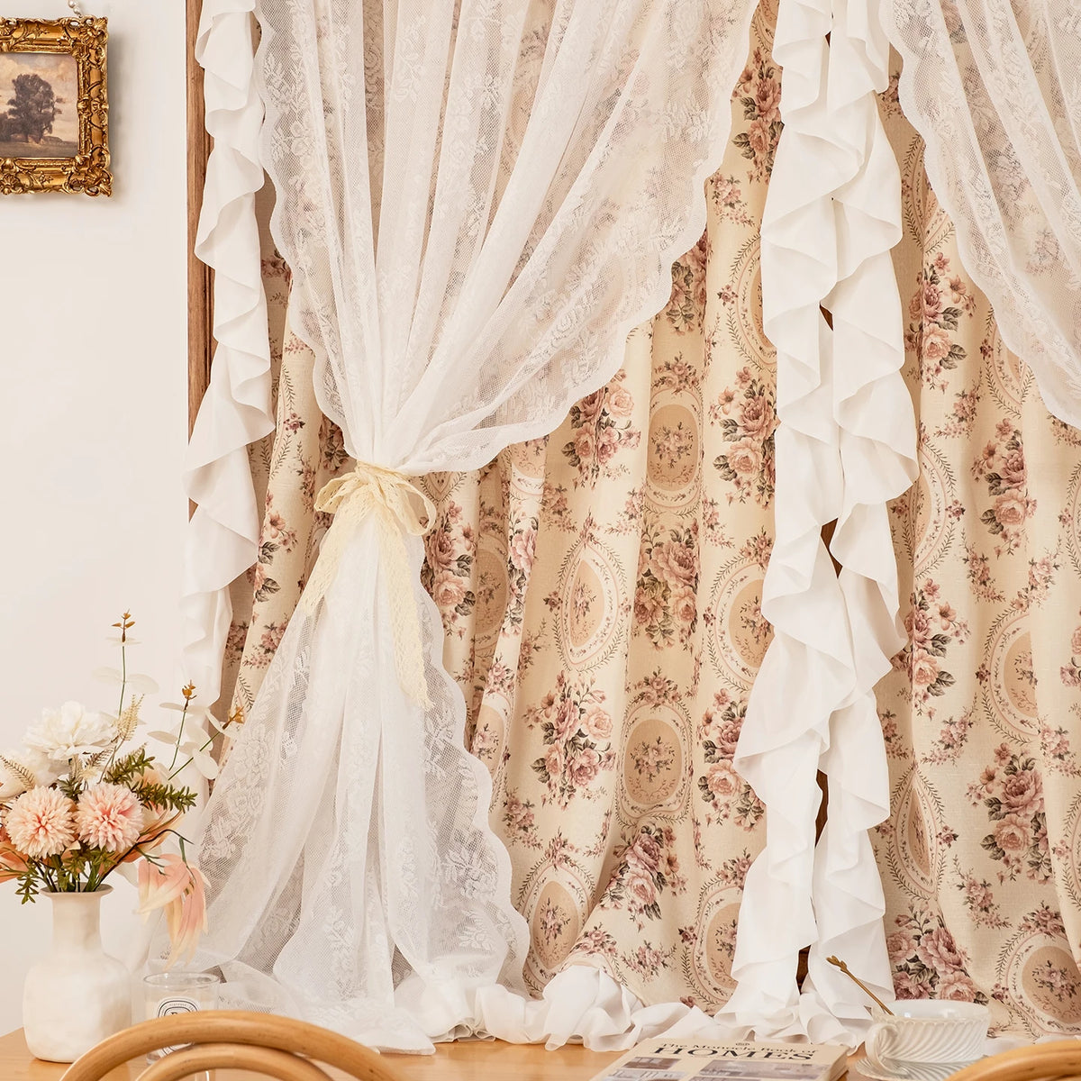 rideau double couche dentelle fleurs beige classique romantique translucide fenêtre salon chambre maison