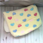 coussin moelleux imprimé animaux vert pastel jaune bleu rose gris chat chien doux hiver