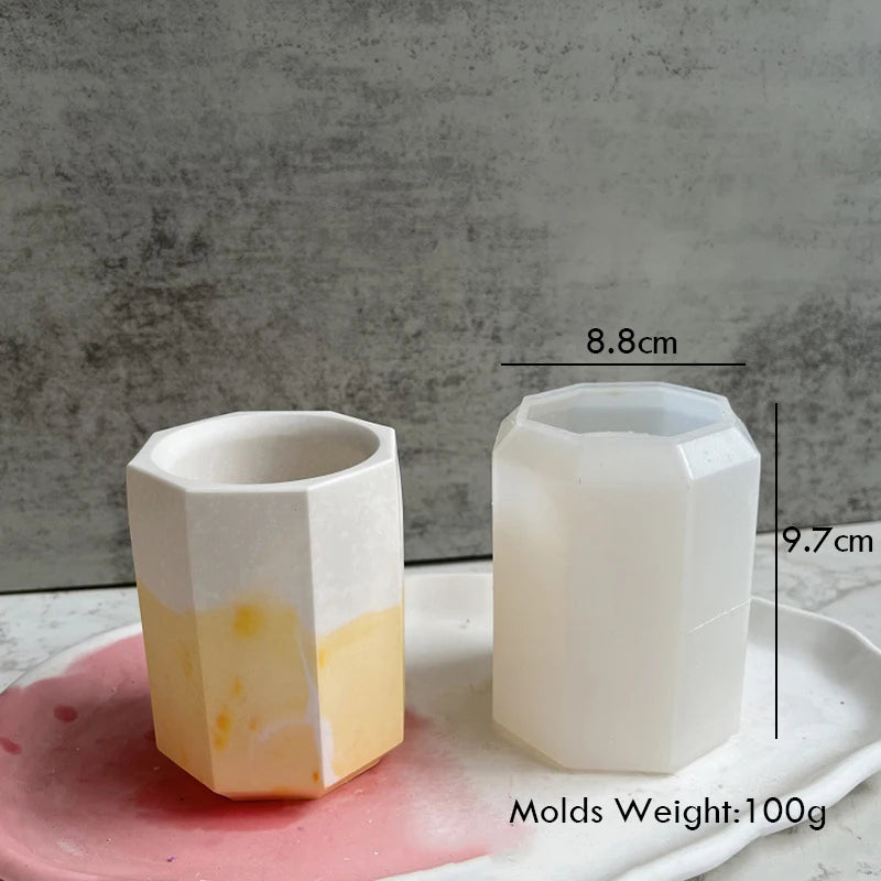 moulages silicone vases blanc bleu marine fleurs artificielles moderne minimalisteDecoration intérieure