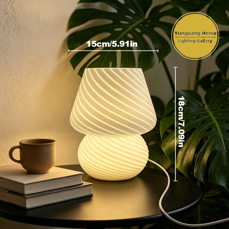 lampe poser contemporaine marron blanc jaune texture marbrée motifs géométriques opacité minimaliste