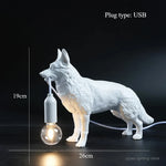 lampe poser chien réaliste détaillée blanc noir contemporaine minimaliste ampoule câble eléctrique