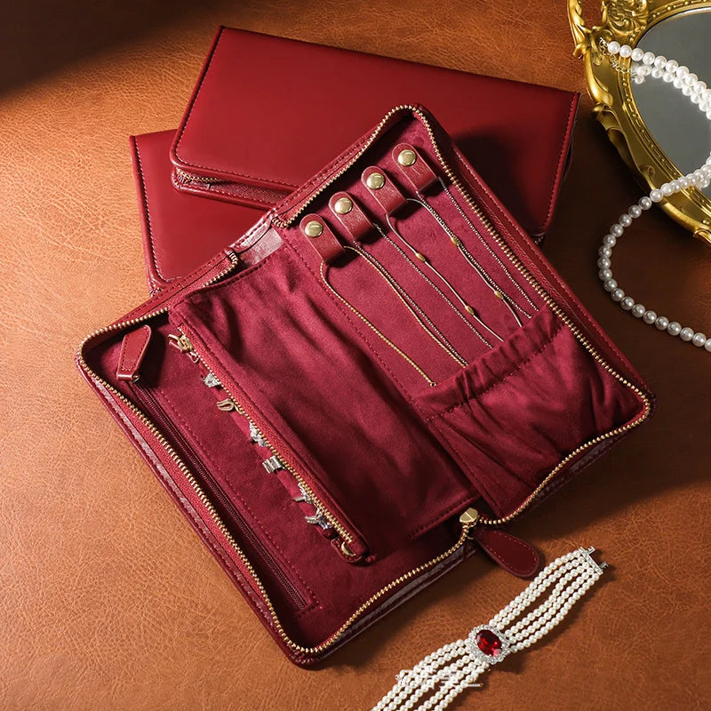 sac rangement bijoux velours rouge élégant pochettes porte bijoux cuir doublure intérieure classique anneaux