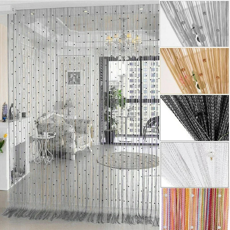 Rideau de perles acrylique cristal blanc suspendu à une porte