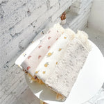 couverture bébé coton rayures pois étoiles lunes fleurs blanc beige rose gris franges anneaux