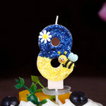 bougies anniversaire chiffres paillettes bleu jaune motifs fleurs décoratives enfants fixations boîte rangement