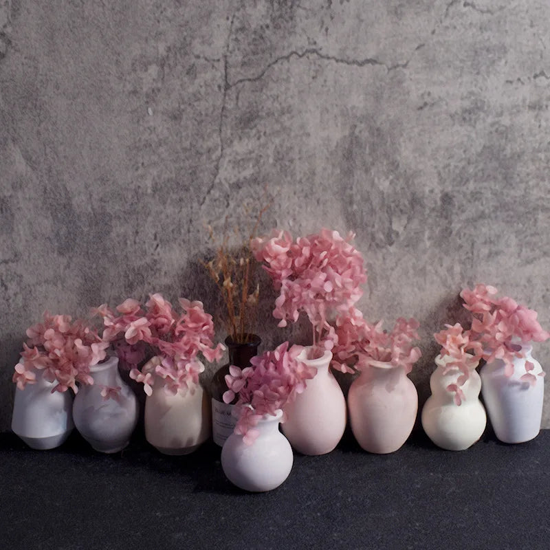 mini vases blanc rose pâle gris clair minimaliste moderne silicone