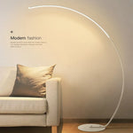 lampe pied arc moderne télécommande noir blanc beige bleu rouge violet minimaliste