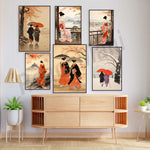 Cette collection d'affiches décorative met en scène des scènes typiques de la culture japonaise traditionnelle, avec des illustrations de personnages en kimono marchant sous des parasols sous la pluie ou dans des paysages fleuris.
