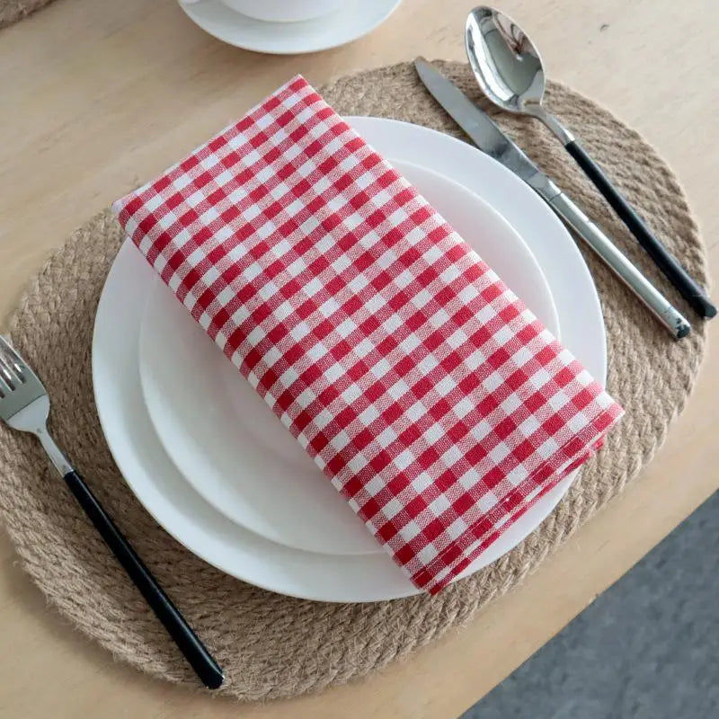 serviettes table carreaux rouge blanc classiques réutilisables restauration événementielle decoration