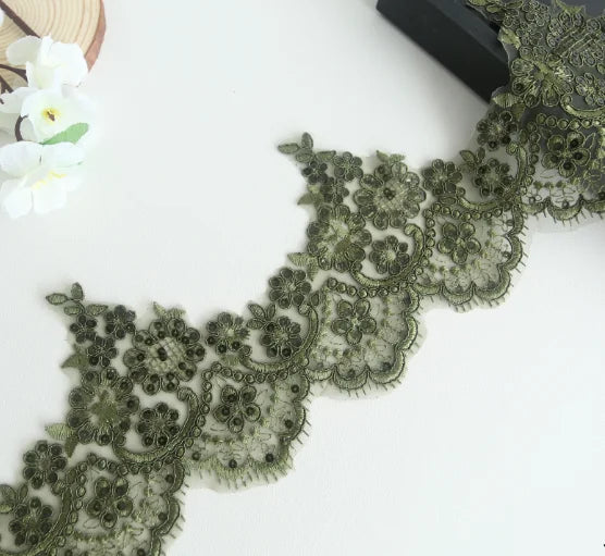 tissu dentelle fleur paillettes blanc rose beige vert mariage translucent brodé polyester 11.5cm
