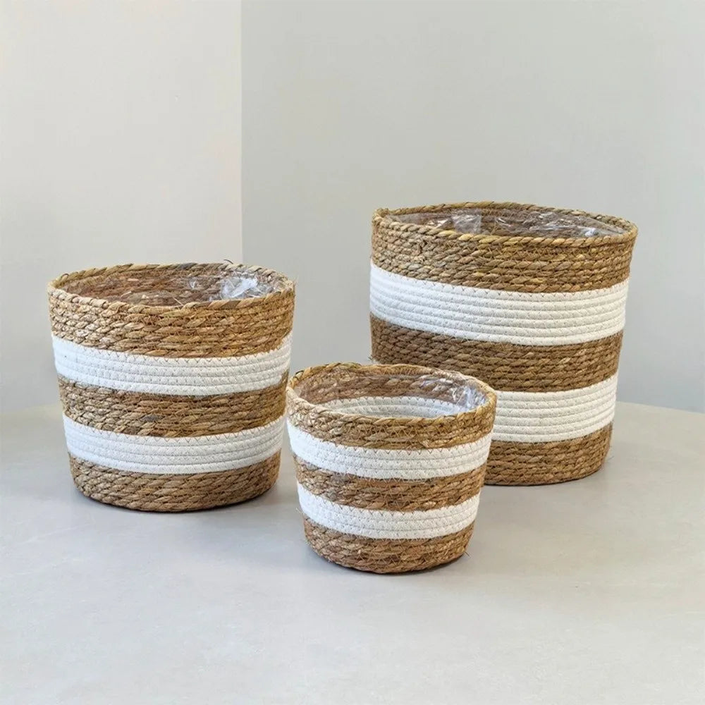 panier bohème cylindrique texture fibreuse strié beige blanc intérieur transparent plantes fleurs